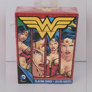New Sealed 2014 Aquarius DC Comics WONDER WOMAN 52 Images Playing Cards 52-288.